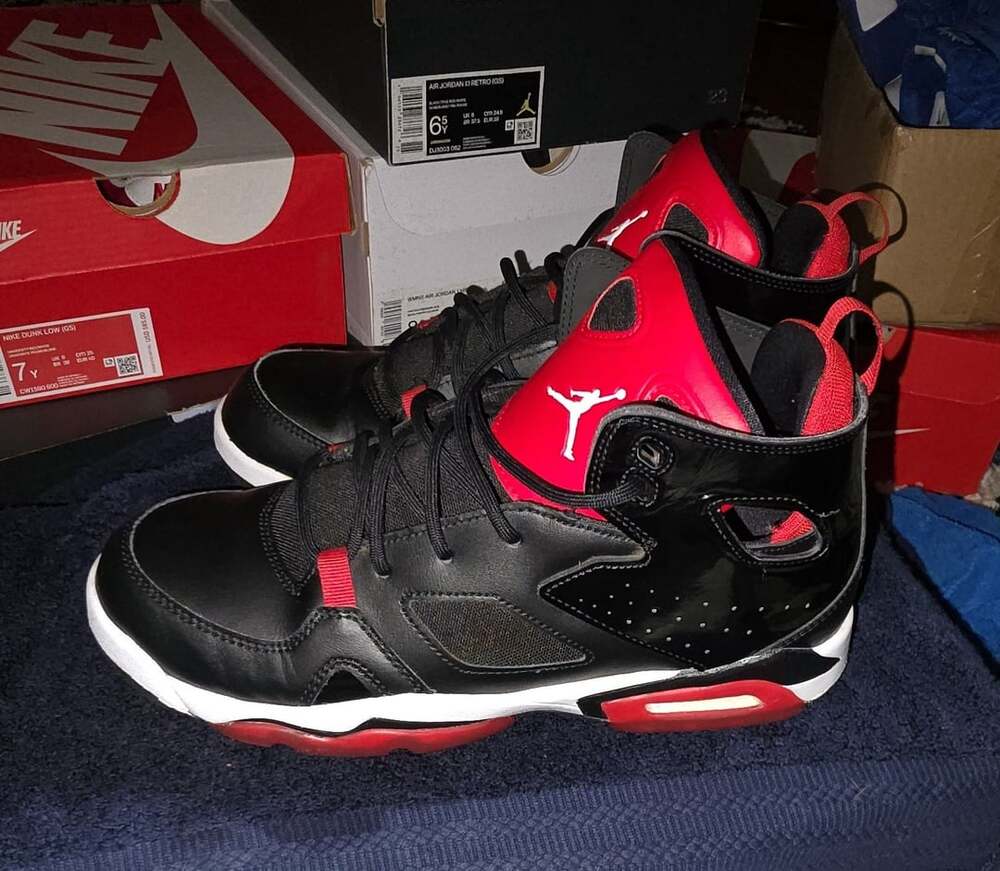 Jordan Flight Club 91 Size 7Y Black University Red White